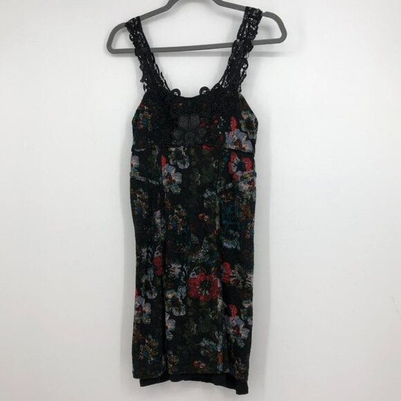 Free People Knockout bodycon black  red floral lace crochet strap mini dress SP - Picture 4 of 16